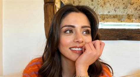 Sila Turkoglu nastavlja dominaciju na društvenim mrežama i u novoj ...