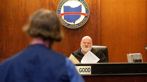 Ashland judge weighing penalty options for Amish over buggy violations