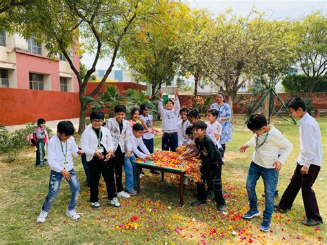 Delhi World Public School