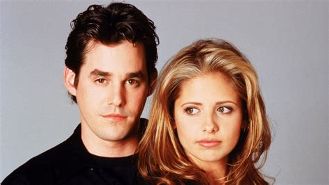 Watch Buffy The Vampire Slayer S1 Episode 5 on Disney+ United Arab ...