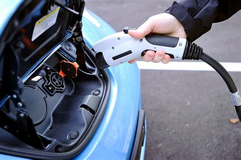 How Long Does It Take To Charge A Nissan Leaf At A Charging Station ...