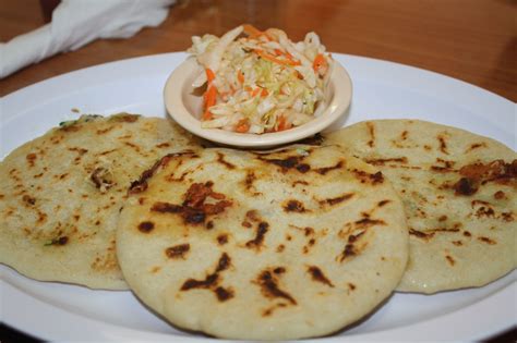 Pupusas | Salvadorian food, Salvadoran food, Food