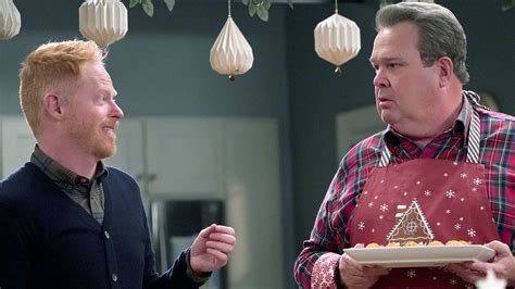 Watch Modern Family S11 Episode 8 on Disney+