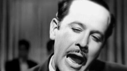 Cantando boleros, Pedro Infante no es “el muchacho alegre”