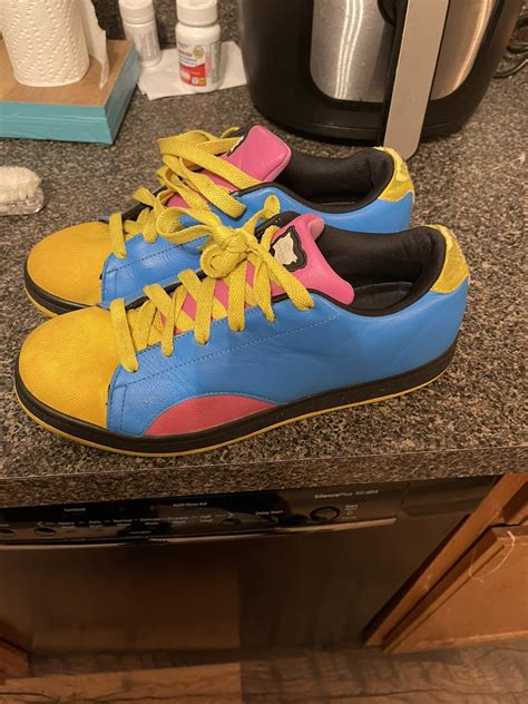 Ice Cream Shoes Logo