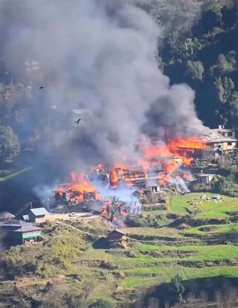 Homeless amid Himalayan chill: Fire destroys 16 houses, 2 temples in ...
