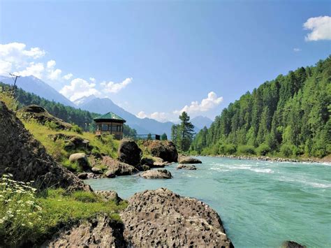 Kashmir in May: Weather, Climate & Complete Travel Guide
