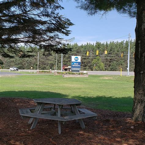 BEST WESTERN OF HARBOR SPRINGS - Prices & Hotel Reviews (MI)