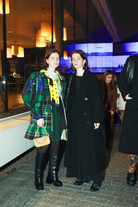 REESE BLUTSTEIN AND MOLLY BLUTSTEIN – PARIS | FreshSnaps | Droptokyo
