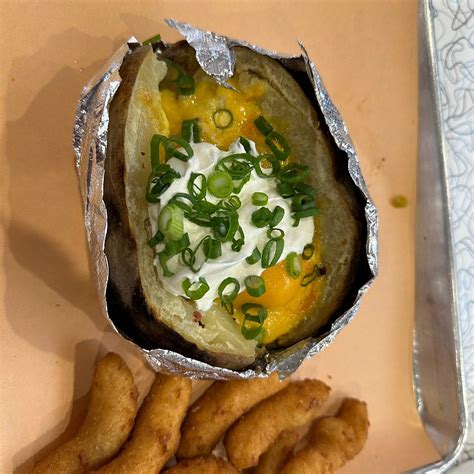 Restaurant App Using Bootstrap On Mobile 的图像结果