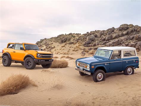 Ford Bronco 2-door (2021) - pictures, information & specs