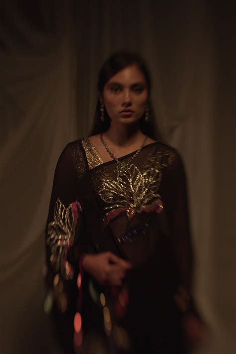 Jadon - Orchid Spray Saree - Elahe