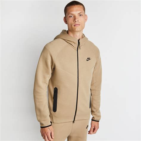 NIKE TECH FLEECE: COZY LIKE NO OTHER | Foot Locker France