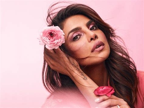 Max Factor launches collection by Priyanka Chopra Jonas in India ...