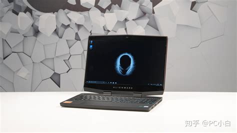 Alienware M15 Vector 的图像结果