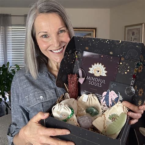 Mindful Box - Spiritual Monthly Crystal Subscription | MindfulSouls