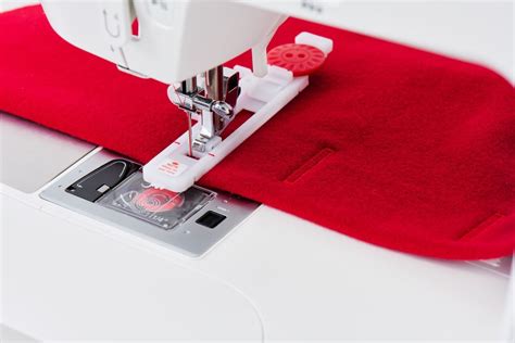 Singer CE 677 Threading 的图像结果