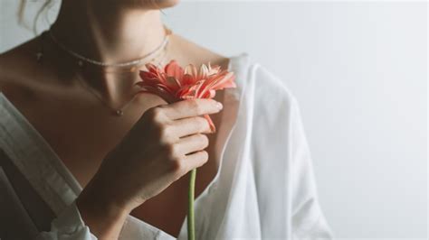 Women Health: 5 Effective Tips To Prevent Vaginal Infections During Monsoon