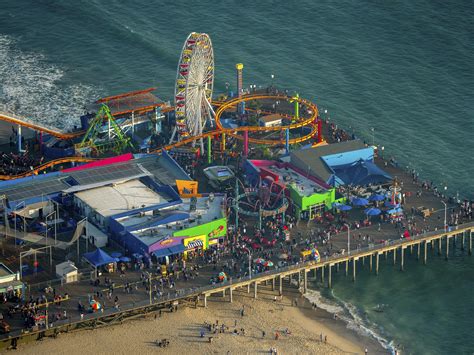 Santa Monica Pier Reopens After Evacuation Over Bomb Threat – Update