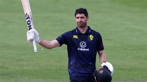 Durham beat Northants, Durham won by 4 wickets (with 11 balls remaining)
