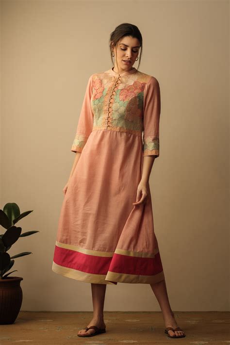 Banaras Bloom A-line applique dress peach | Mallika Mathur