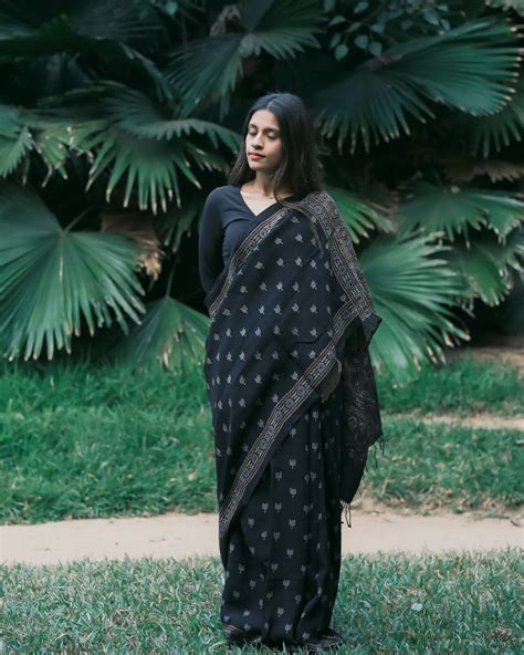 Ajrakh Linen hand block printed saree – AMOUNEE - Handloom & Handicraft