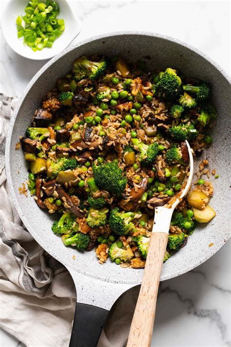 Broccoli Mushroom Stir Fry - iFoodReal.com