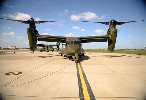 US Marine Corps MV-22 Ospreys provide support during president's visit ...