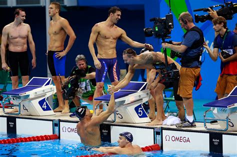 Michael Phelps Powers U.S. to Victory in 4x100 Relay, Winning a 19th ...