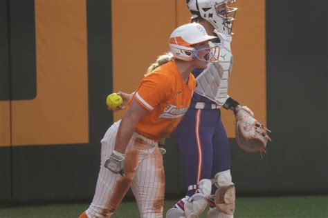 Tennessee softball roster 2026: Lady Vols on Karen Weekly's team