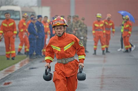 人南校区组织入驻企业进行消防培训