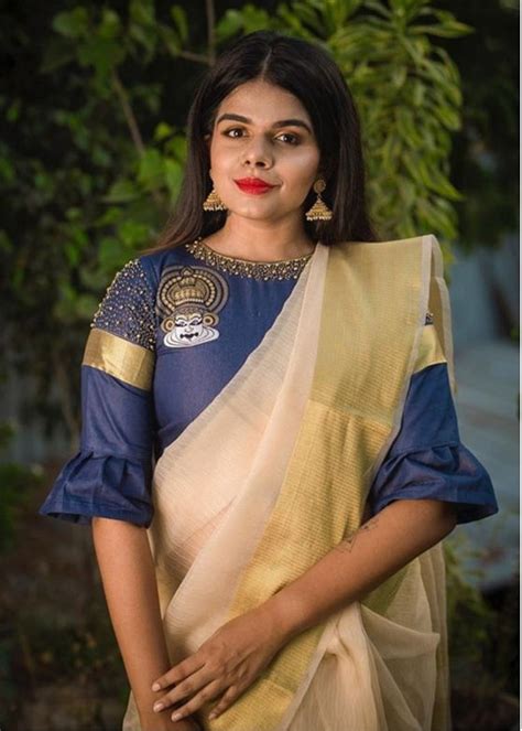 हाफ स्लीव्स में देखिए ब्लाउज़ के नए-नए डिज़ाइन - DusBus