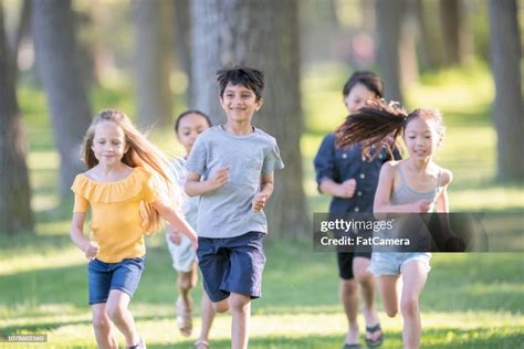 Running Children 的图像结果