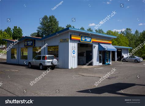 10 National automotive parts association Images, Stock Photos & Vectors ...