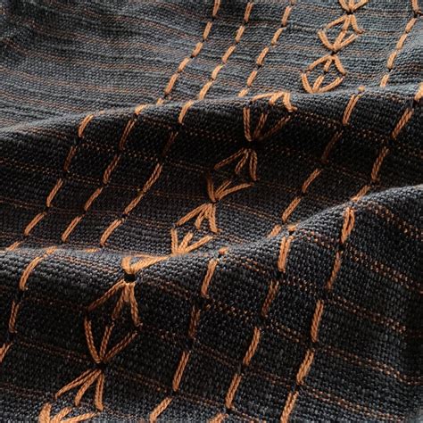 Mom, it's woven! - Shuttles and Needles