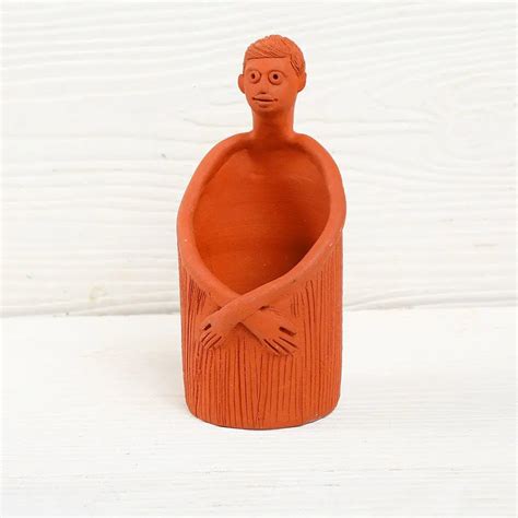 Terracotta Sculpted Pen Stand Amalfiee_Ceramics Decor – Amalfiee Ceramics