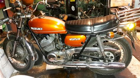 1971 Suzuki T250 - Kwacka79 - Shannons Club