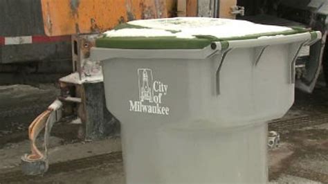 Milwaukee DPW announces new garbage/recycling collection schedules ...