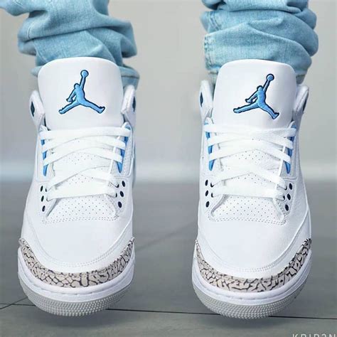 Air Jordan 3 UNC White Blue Grey CT8532-104