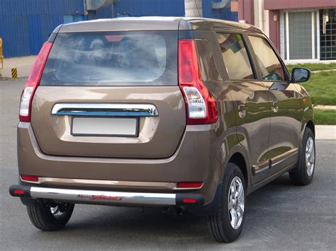 Goldsun high Gloss Stainless Steel Rear Bumper Protector | GRB 509 Big ...