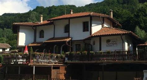 GUEST HOUSE ELORA (Chiflik) - Pension Reviews, Photos, Rate Comparison ...