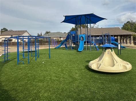 Springdale Elementary School - Churchich Recreation & Design