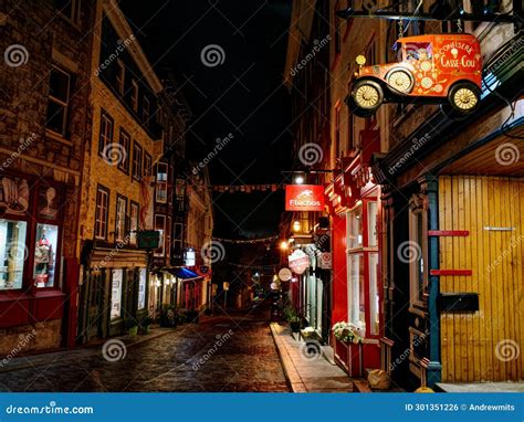 Cobblestone Street at Night in Quartier Petit Champlain, Quebec City Editorial Photo - Image of ...