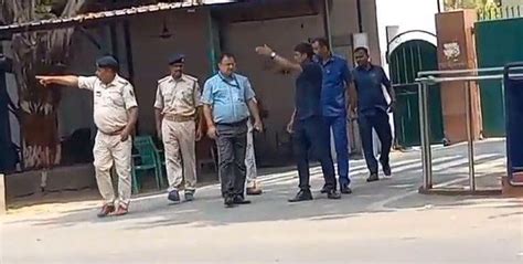 Patna News - SECURITY GUARD के गलत उपयोग के आरोप पर जांच करने राबड़ी ...