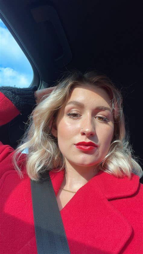 TW Pornstars - 2 pic. ZOE RHODE. Twitter. I actually went out last night 💋 and I didn’t get ...