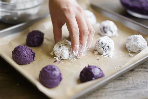 Ube Crinkle Cookies (Filipino Purple Yam Cookies) - Hungry Huy