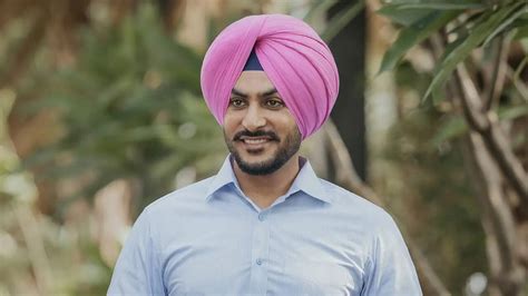 Punjabi Singer Rajvir Jawanda Dies After Being On Life Support For 11 ...