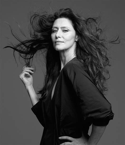 Maria Fernanda Candido celebra 51 anos! A Beleza e elegância natural da ...