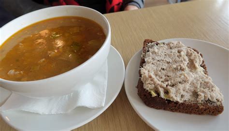 Icelandic Food: 40 Best Icelandic Dishes And Iceland Traditional Food ...