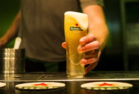 Heineken beer's Dutch craftsmen take on Canadian craft beer | Daily ...